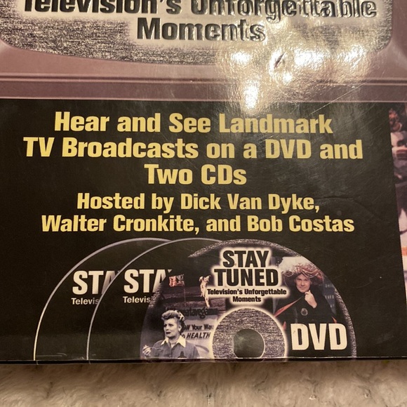 2002 Stay Tuned-Television's Unforgettable Moments Hardcover With DVD & Two CD's - Picture 5 of 8